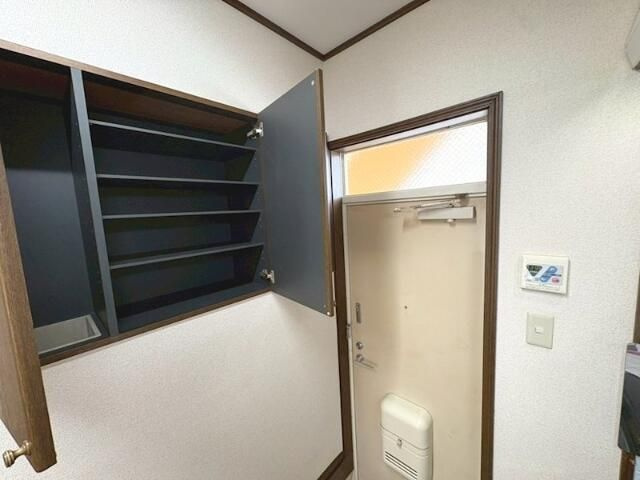 ワイエイハイツの収納