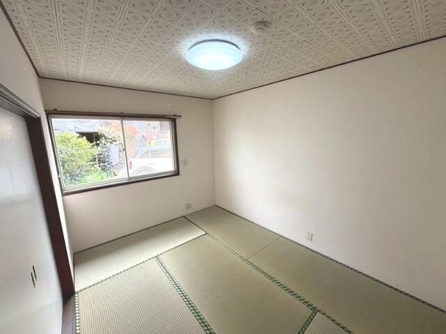 ワイエイハイツの寝室