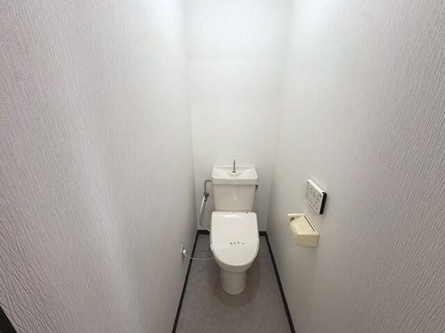 ワイエイハイツのトイレ