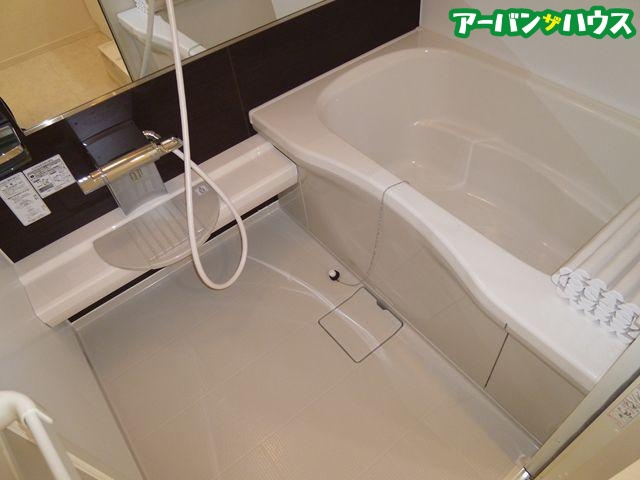ラ・セーヌ藤崎Bの浴室