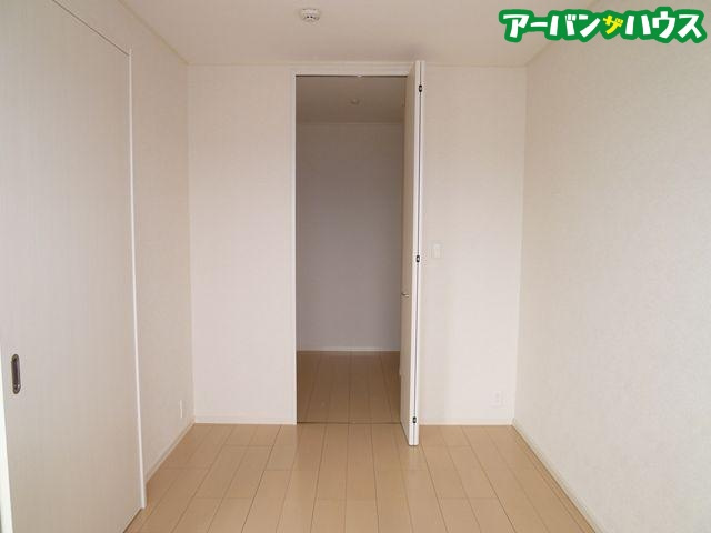 ラ・セーヌ藤崎Bの収納
