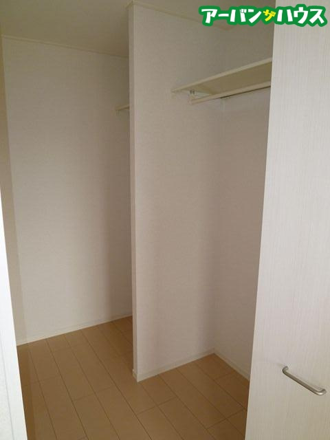ラ・セーヌ藤崎Bの収納