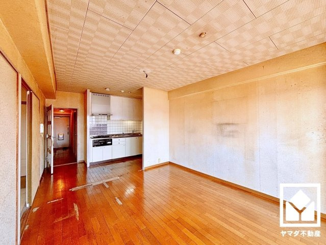 ユニ宇治小倉マンションの居間・リビング