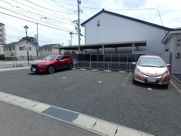 フォレスタ仙北の駐車場
