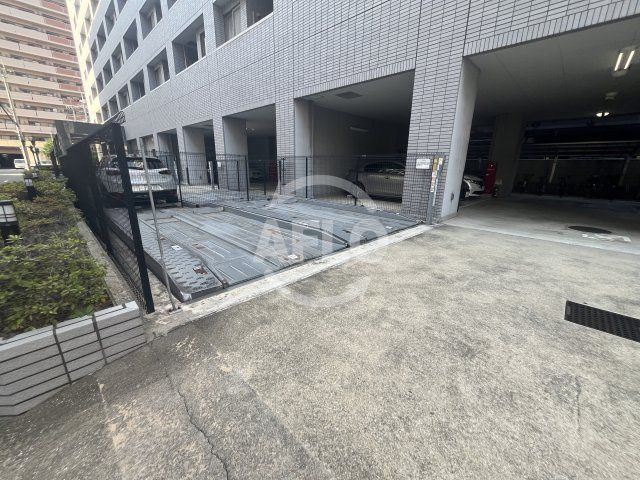 ノルデンハイム江坂の駐車場|ノルデンハイム江坂　駐車場