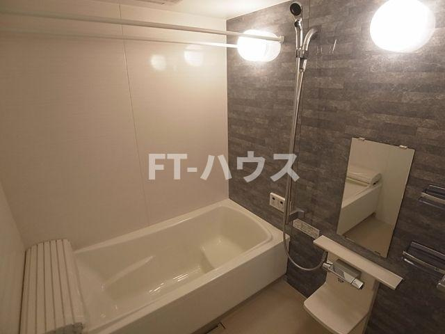ビューアイランド弐番館の浴室