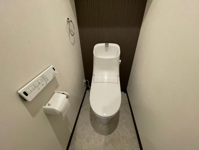豊中市曽根東町２丁目の賃貸マンションのトイレ