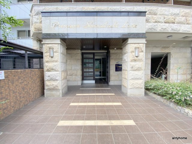 プレサンス心斎橋ラヴィ　仲介手数料無料のエントランス