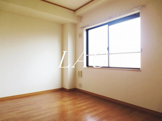 【居間・リビング】 | オアシス | 洋室のお部屋です。