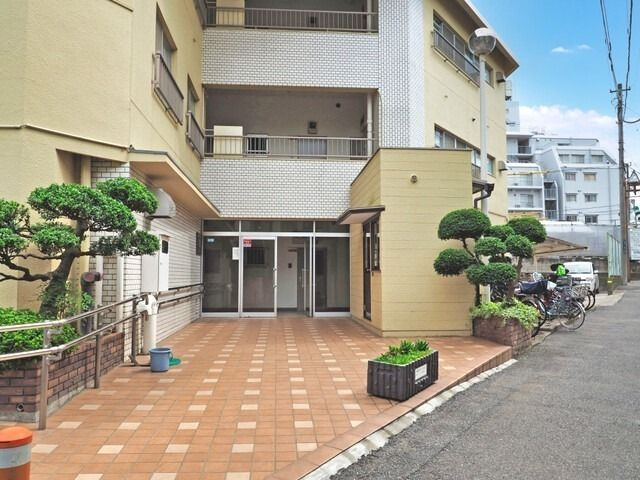 高南ダイアパレス南柏のエントランス