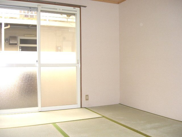 ヴィラ中山Ｃの内装|和室6畳