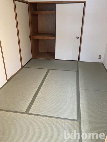 ヴィラージュ葛上の和室