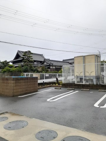 【駐車場】 | アジュール岩出 | 駐車場です