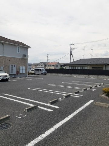 駐車場に車を止められます