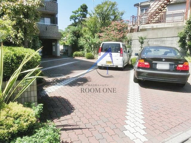 アーバン・ドヌールの駐車場|駐車場です。