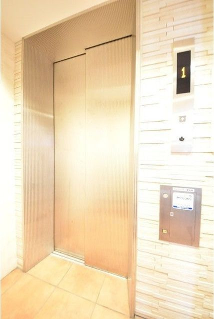 ラスパシオ三軒茶屋のロビー