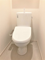 コンパクトで使いやすいトイレです