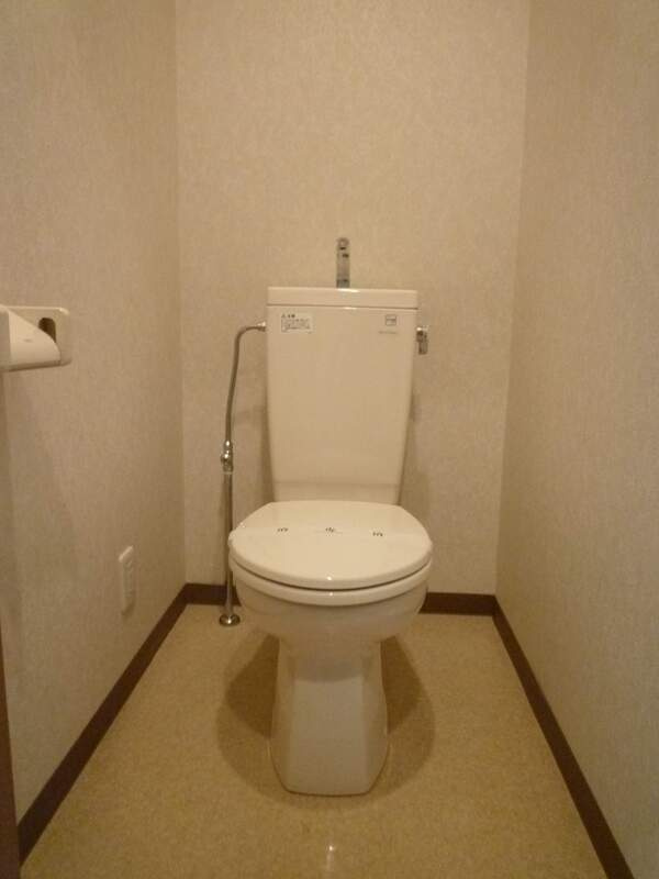 ゆったりとした空間のトイレです