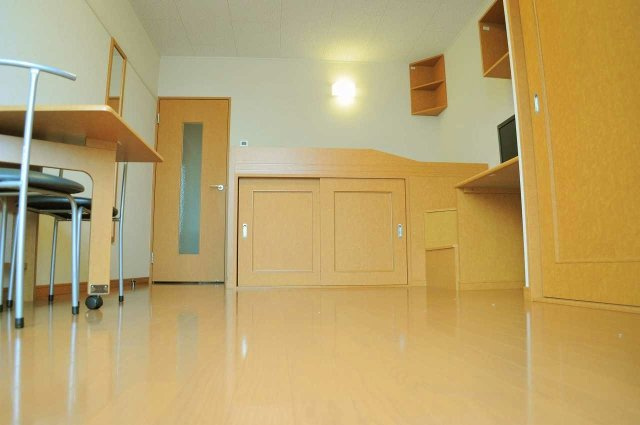 現況優先