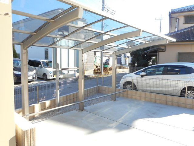 駐車場に車を止められます