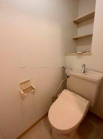 ジュネスのトイレ|清潔感のあるトイレです