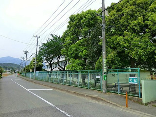 厚木市愛甲小学校まで600m