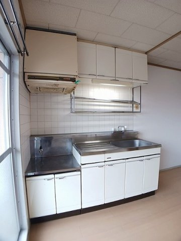 キッチンでお料理をお楽しみください