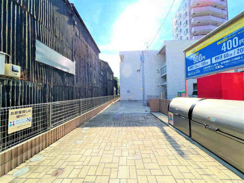 落ち着いたエントランスです