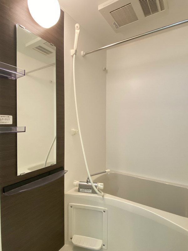 清潔感のあるトイレです