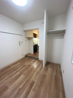 使い勝手のいい寝室です