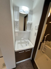 独立洗面化粧台付き