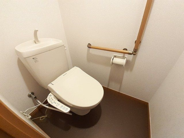 パイン・ヒルズ弐番館のトイレ