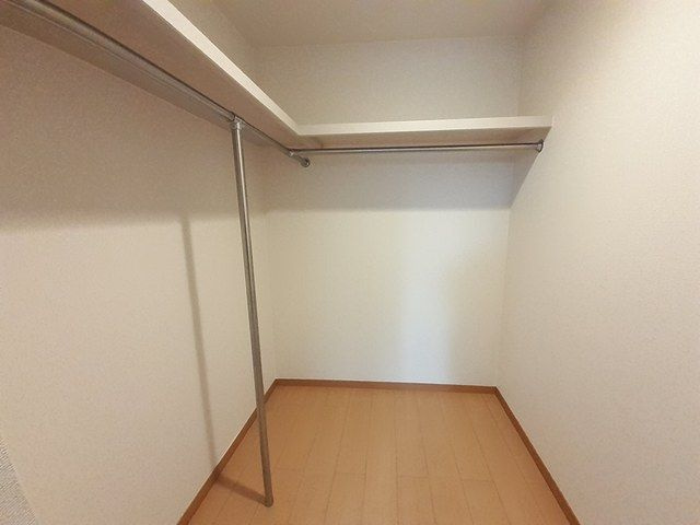 パイン・ヒルズ弐番館の収納