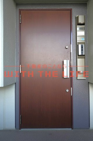ランドゥール久留米セントラルステージ【キャッシュバック対象物件】の玄関|収納もある玄関です