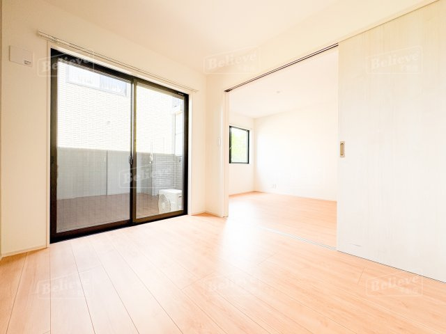 Brave Base 花畑駅南の寝室|風通しの良い寝室です☆