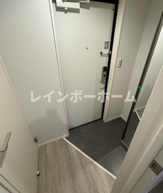 robot home 根本Bの玄関