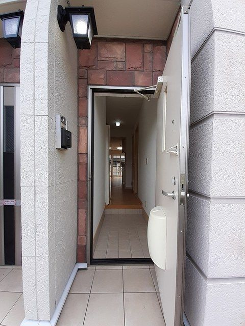 カーサ　フェリーチェⅡの玄関