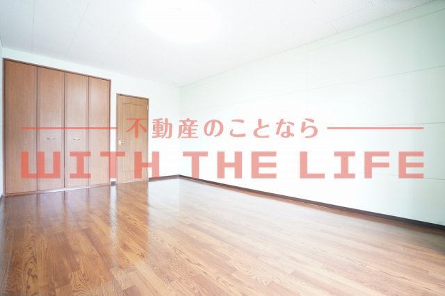 レジデンス幸【キャッシュバック対象物件】の居間・リビング|ゆったりとした居間です