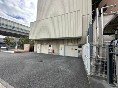 【駐車場】 | ファミール東加賀屋かがやきの街 | 【駐車場】敷地内駐車場ございますよ！空き状況確認必要です！詳しくは担当までお問い合わせください！