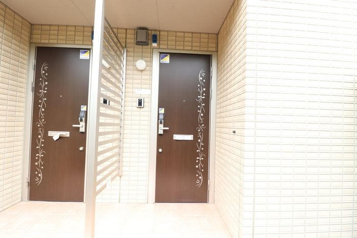 アンソレイユ中里　Ｂの玄関
