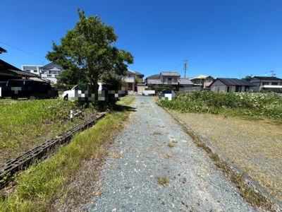 【前面道路含む現地写真】 | 磐田市見付　駐車場・資材置場用売土地 | 公衆道路