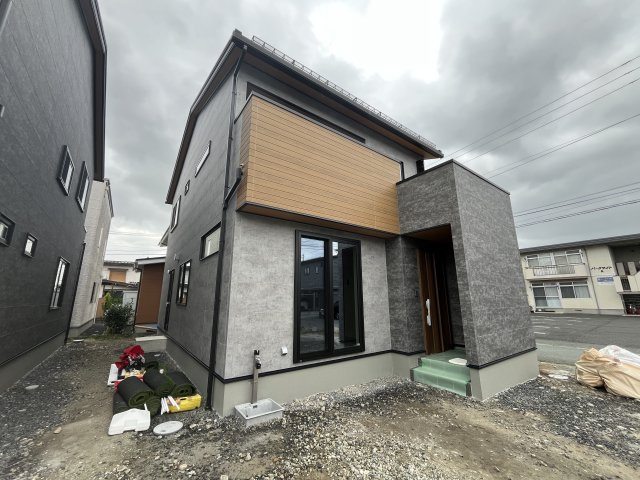 山形市泉町2号棟の前面道路含む現地写真|7/6撮影