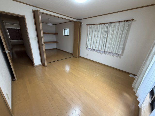 高丘西4丁目戸建ての内装|3階