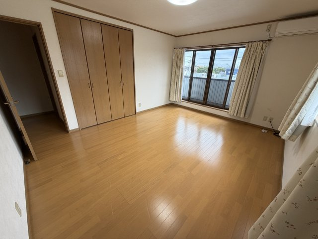 高丘西4丁目戸建ての内装|3階