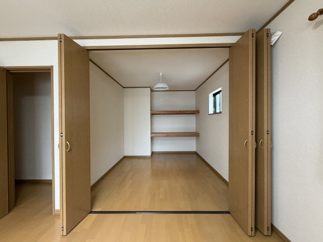 高丘西4丁目戸建ての収納|ウオーキングクローゼット
