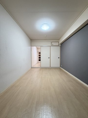 カーサ北堀江の寝室