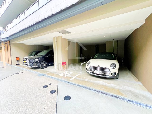 パヴァナジオーネ寺町通り　春吉小学校区の駐車場