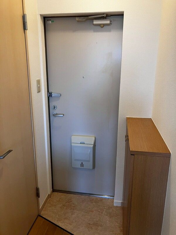 セレブマンションⅢの玄関