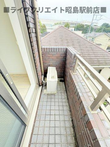 Mycrib JMYのバルコニー