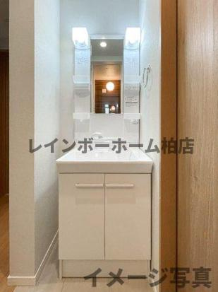 特典：仲介手数料が無料です!!の洗面所|参考写真になります。